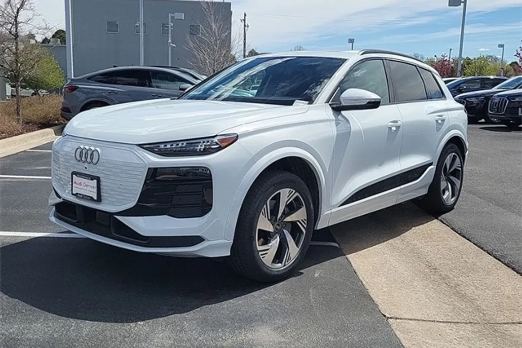 2025 Audi Q6 E-tron Premium Plus photo 1