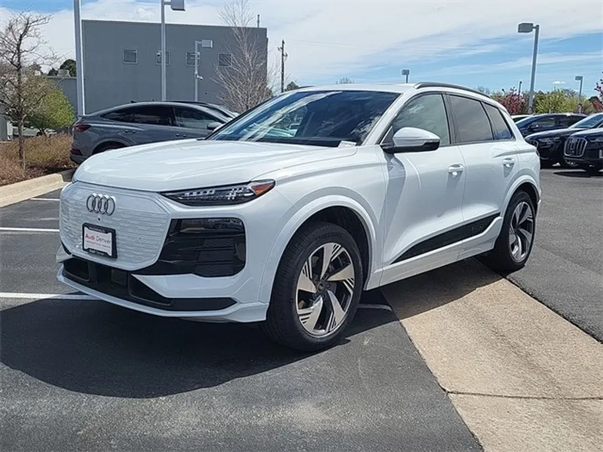 2025 Audi Q6 E-tron Premium Plus photo 1