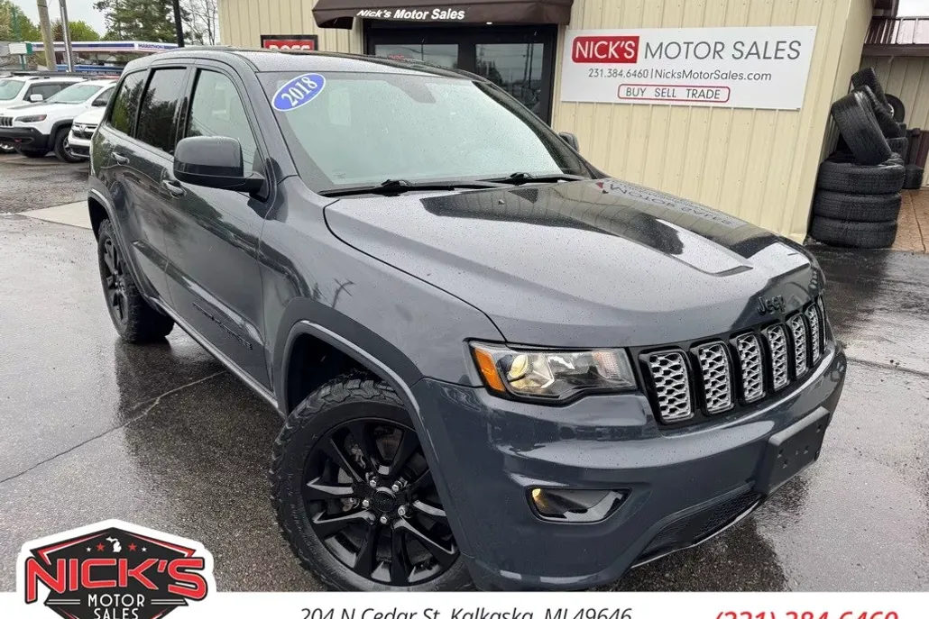 2018 Jeep Grand Cherokee Altitude photo 1