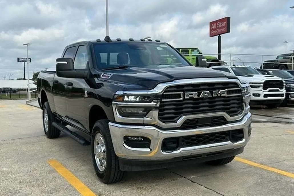 2025 Ram 2500 Tradesman photo 1