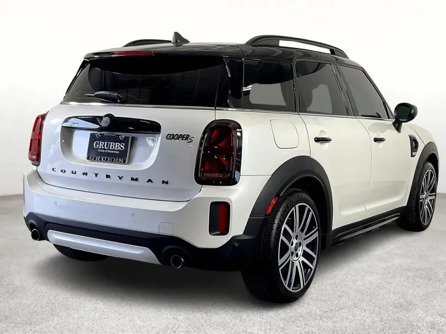 2023 Mini Countryman S photo 1