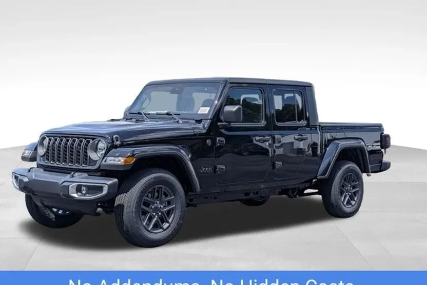 2025 Jeep Gladiator Sport S photo 1