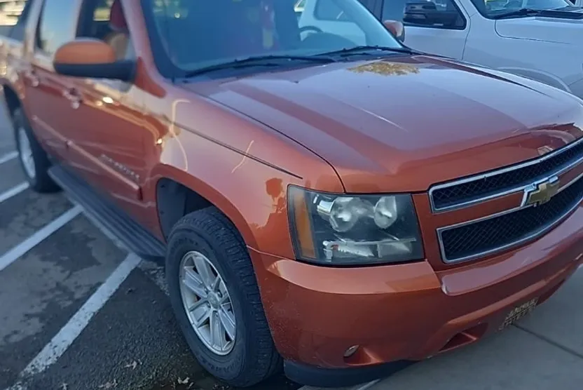 2007 Chevrolet Avalanche LT photo 1