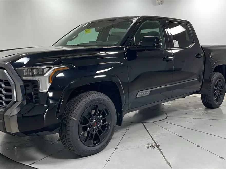2026 Toyota Tundra Limited photo 1