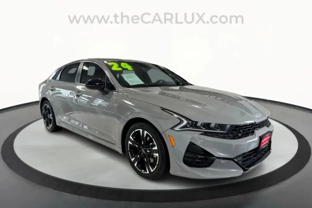 2024 Kia K5 GT-Line photo 1