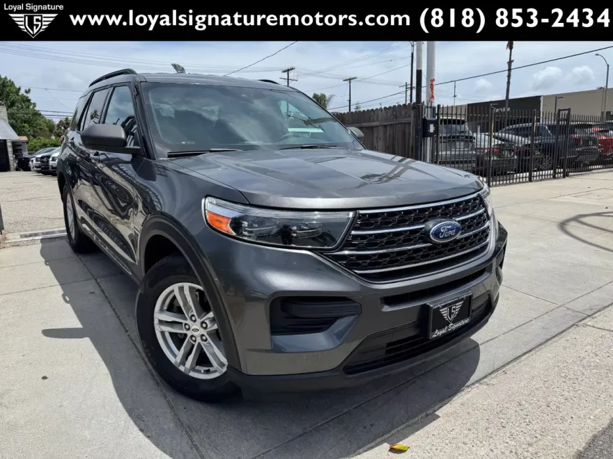 2020 Ford Explorer XLT photo 1