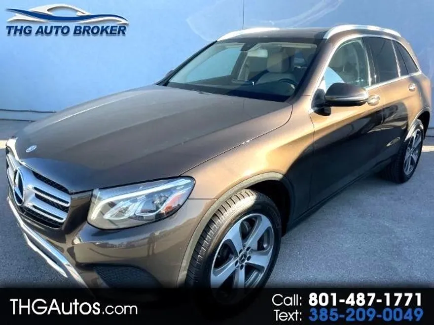 2017 Mercedes Benz GLC 300 4MATIC photo 1