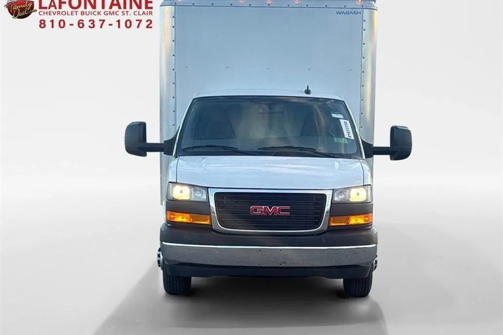 2024 Gmc Savana Cutaway 3500 photo 1