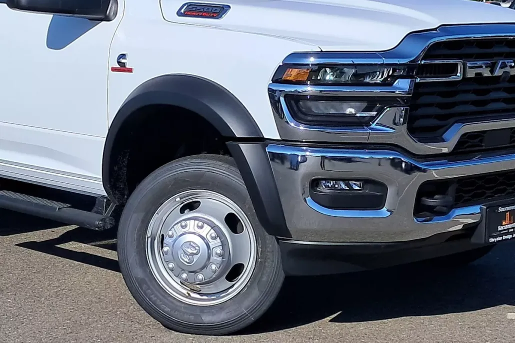 2025 Ram 5500 Tradesman photo 1