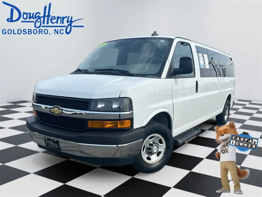2020 Chevrolet Express Passenger 3500 photo 1