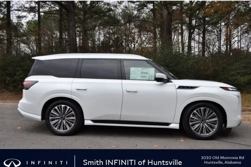 2025 Infiniti QX80 Luxe photo 1