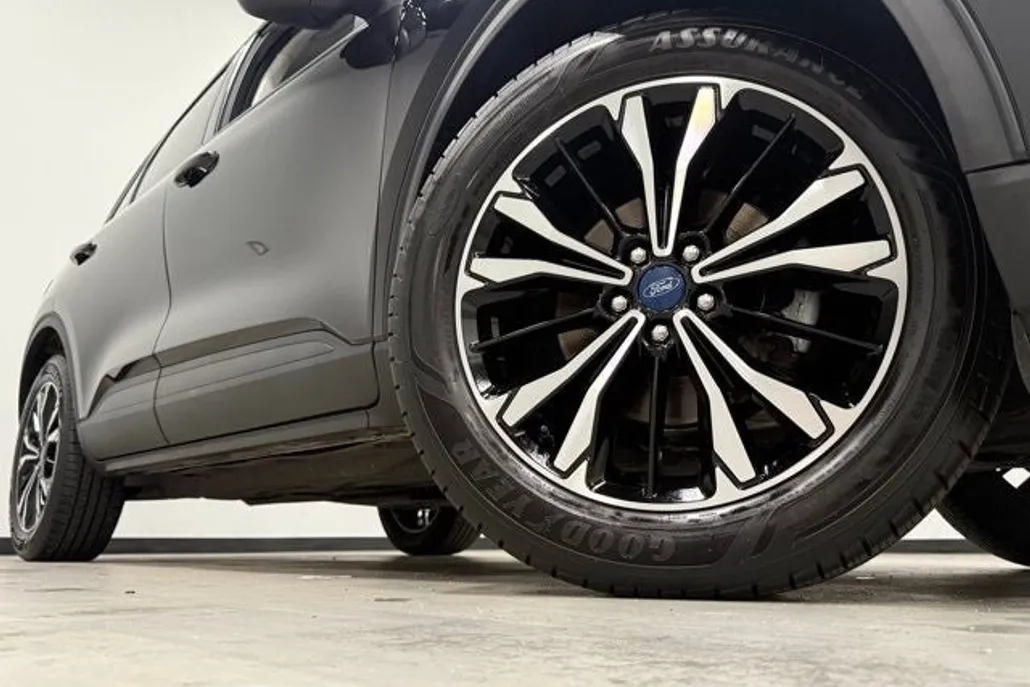 2022 Ford Escape SE photo 1