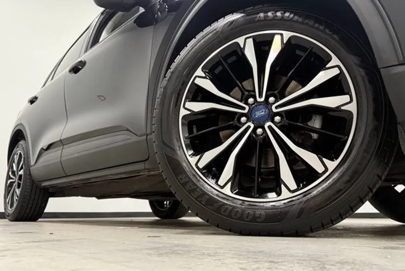 2022 Ford Escape SE photo 1