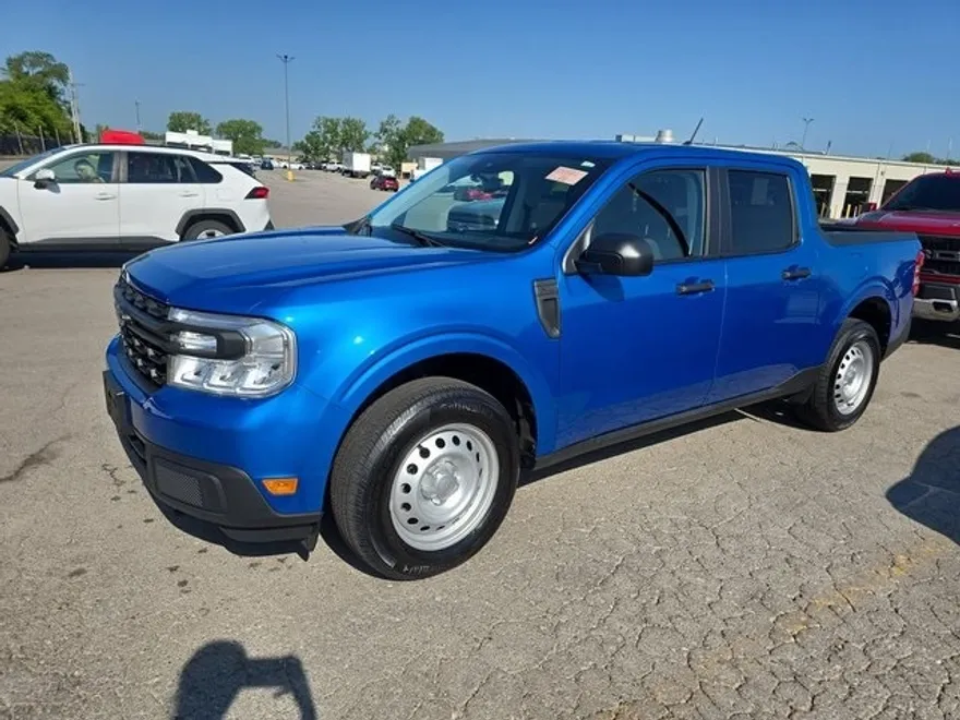 2022 Ford Maverick XL photo 1