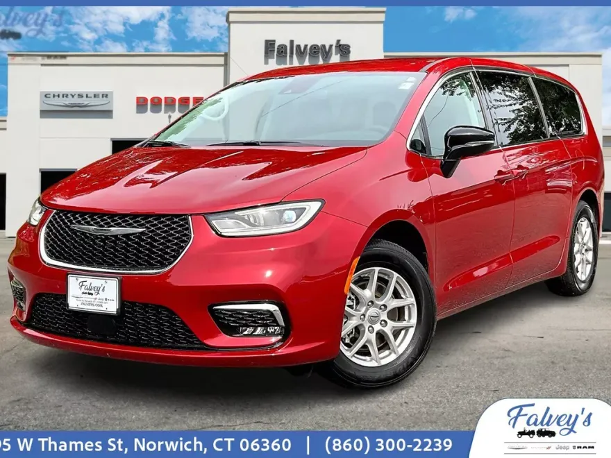 2024 Chrysler Pacifica Touring L photo 1