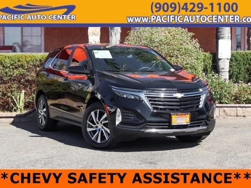 2022 Chevrolet Equinox LT photo 1