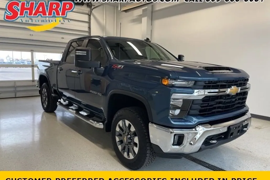 2025 Chevrolet Silverado 3500HD LT photo 1