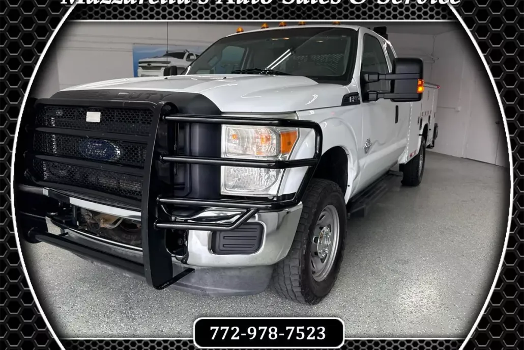 2013 Ford F-350 XLT photo 1
