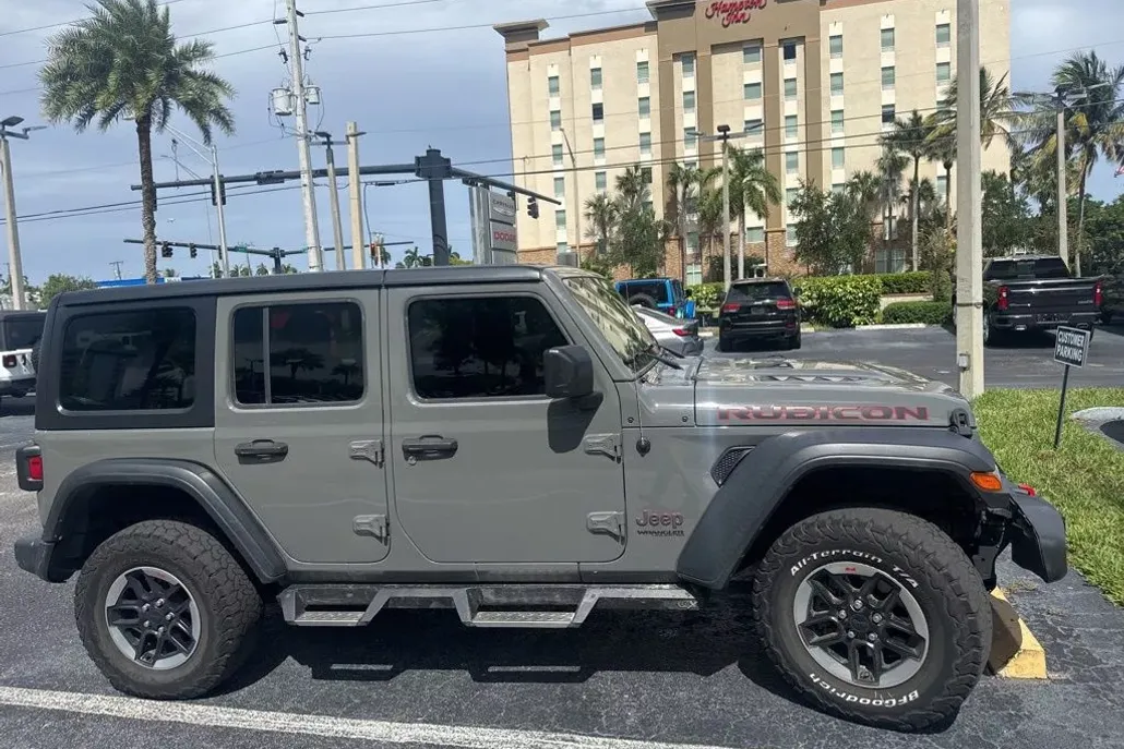 2019 Jeep Wrangler Unlimited Rubicon photo 1
