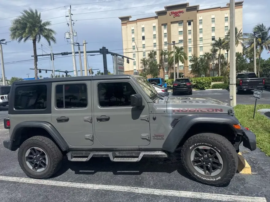 2019 Jeep Wrangler Unlimited Rubicon photo 1