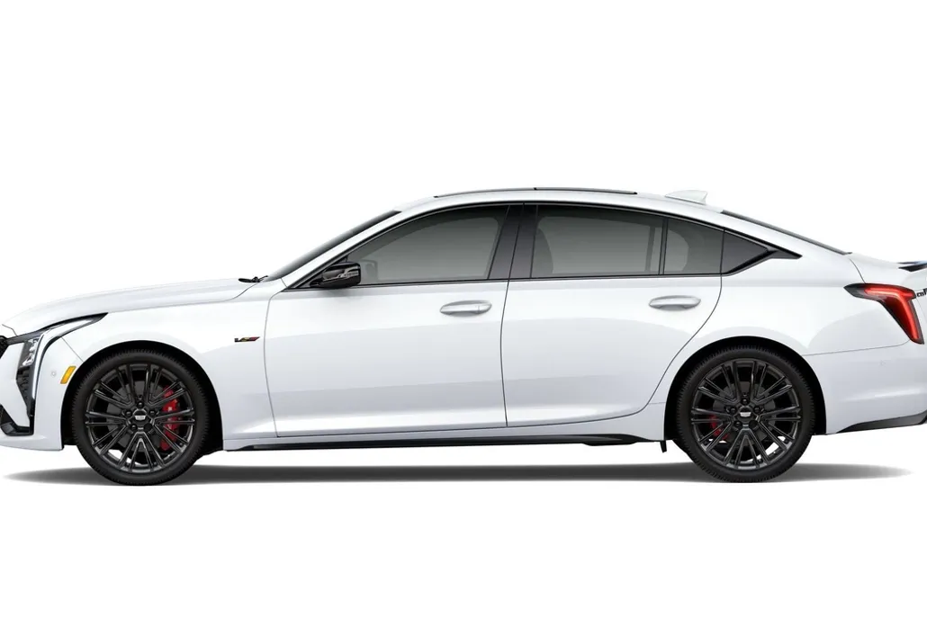 2026 Cadillac CT5 V photo 1