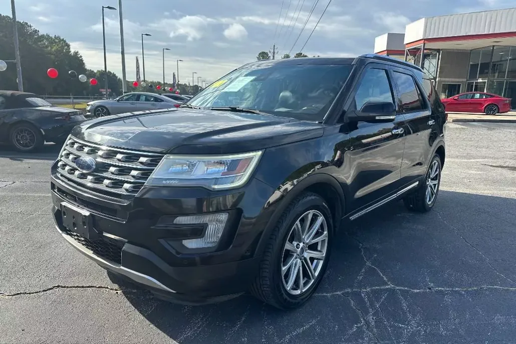 2017 Ford Explorer Limited photo 1