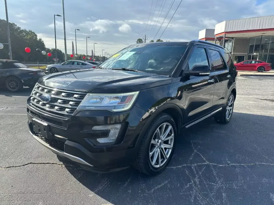 2017 Ford Explorer Limited photo 1