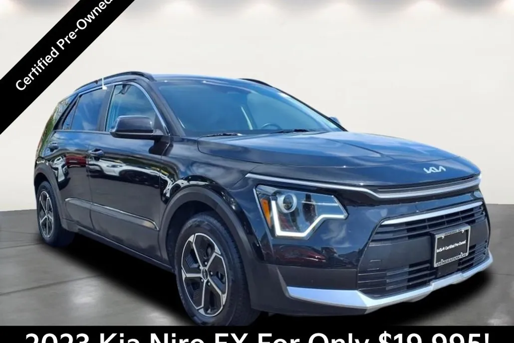 2023 Kia Niro EX photo 1