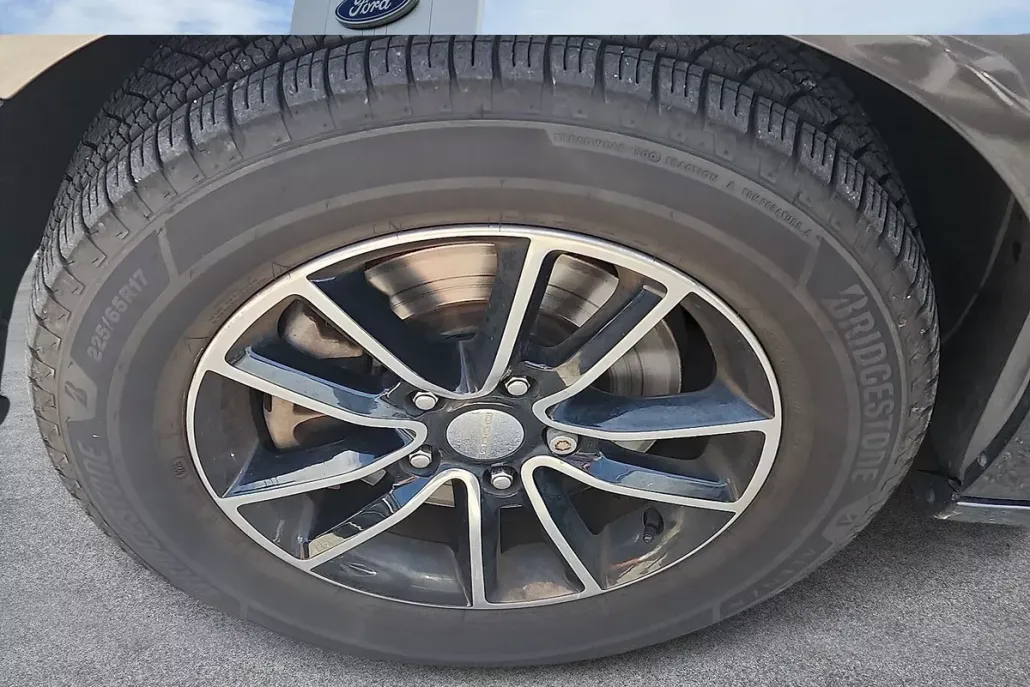 2015 Dodge Grand Caravan R/T photo 1