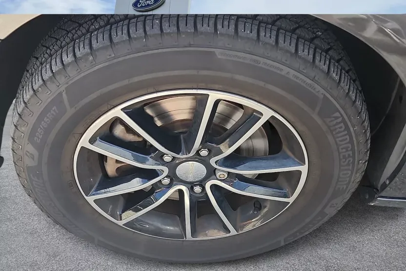2015 Dodge Grand Caravan R/T photo 1