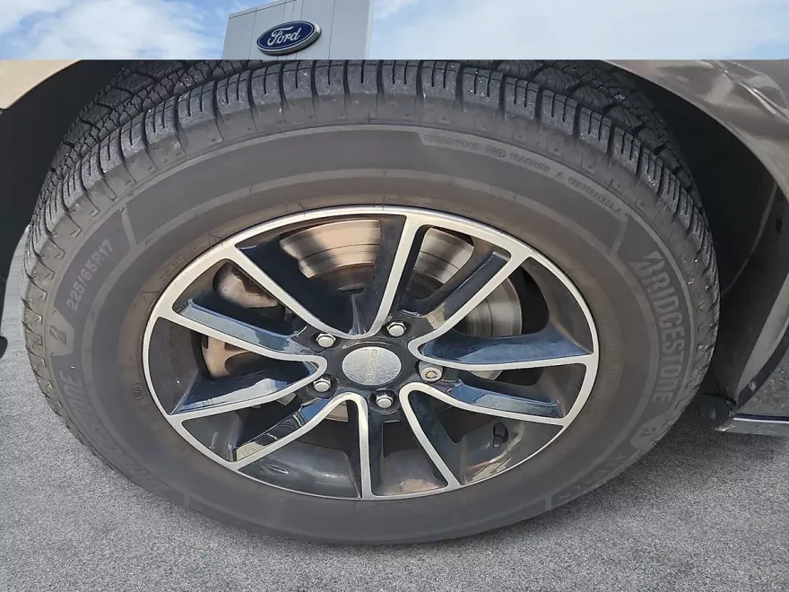 2015 Dodge Grand Caravan R/T photo 1