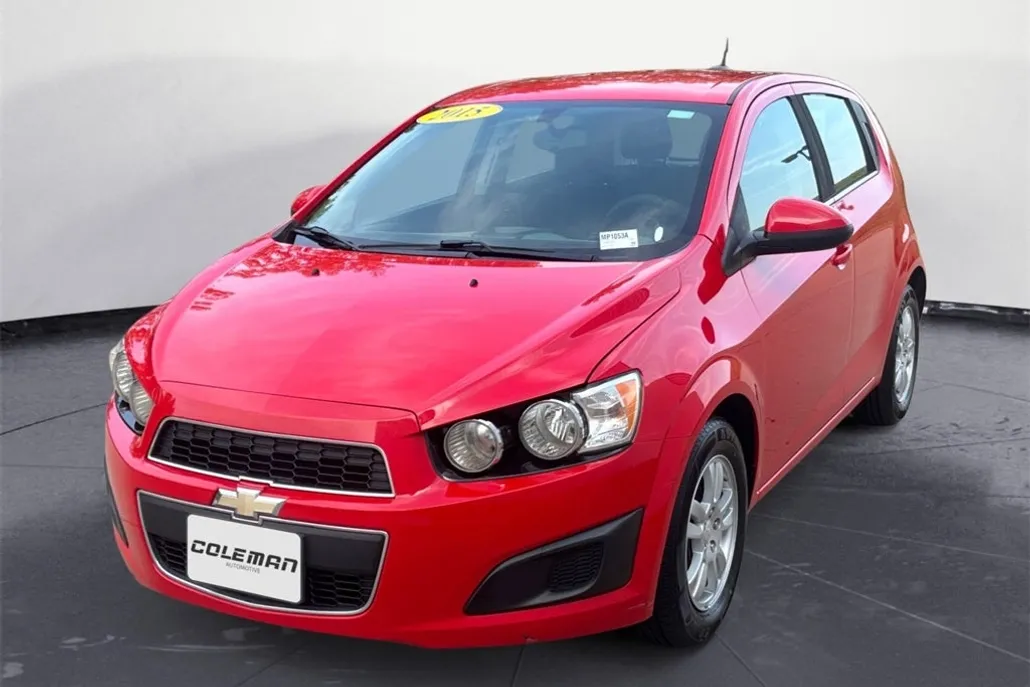 2015 Chevrolet Sonic LT photo 1