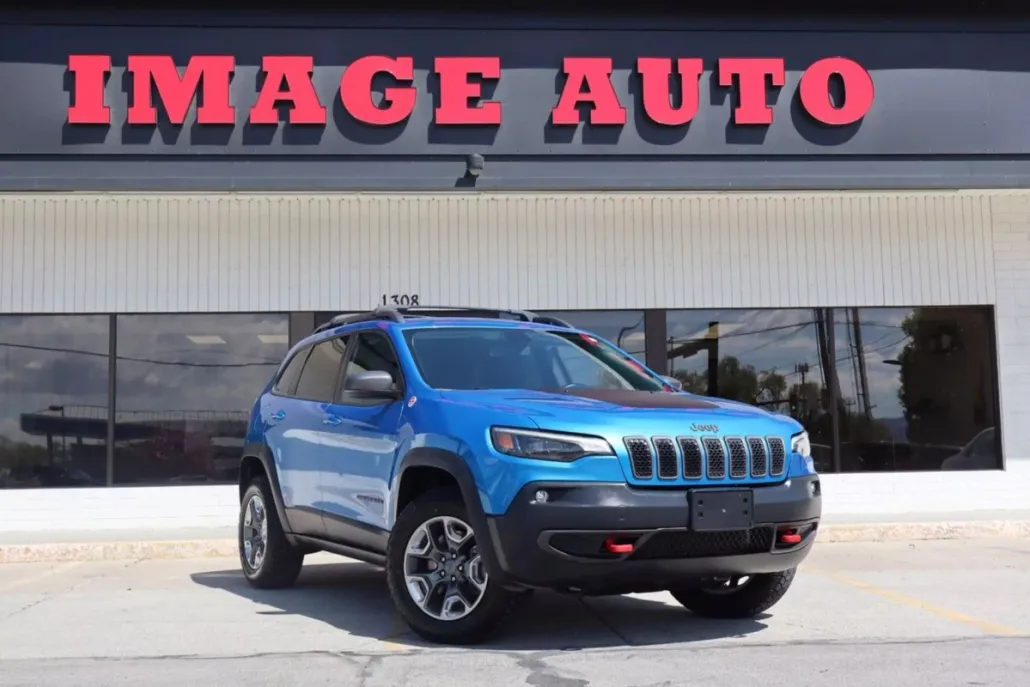 2019 Jeep Cherokee Trailhawk Sport photo 1