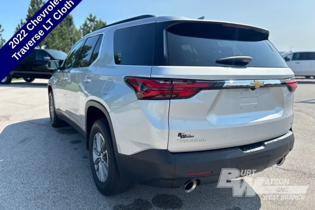 2022 Chevrolet Traverse 1LT photo 1
