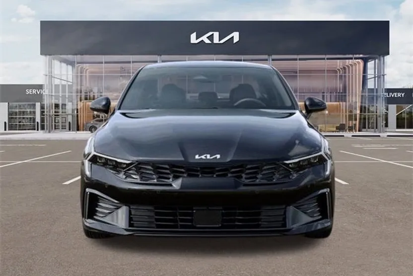 2025 Kia K5 LXS photo 1