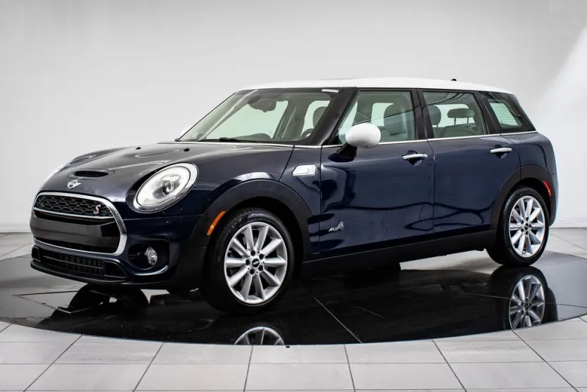 2017 Mini Cooper Base S ALL4 photo 1