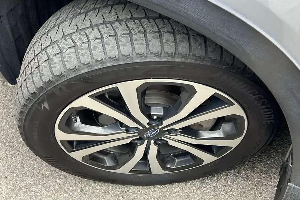 2021 Subaru Forester Limited photo 1