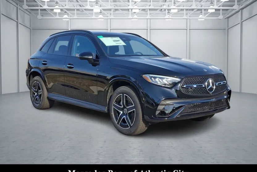 2025 Mercedes Benz GLC 300 4MATIC photo 1