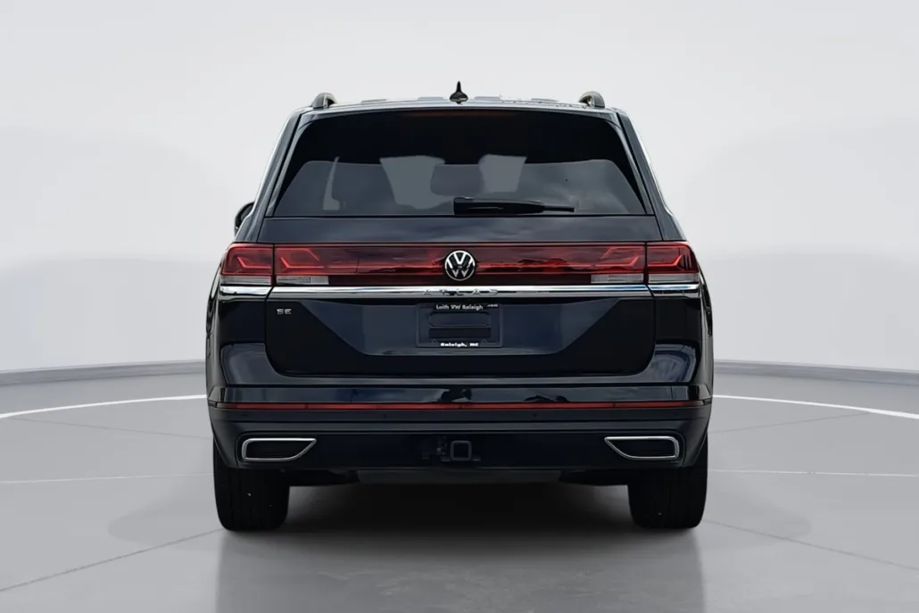 2024 Volkswagen Atlas SE Technology photo 1