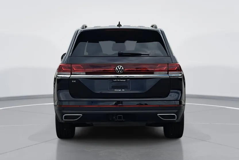 2024 Volkswagen Atlas SE Technology photo 1