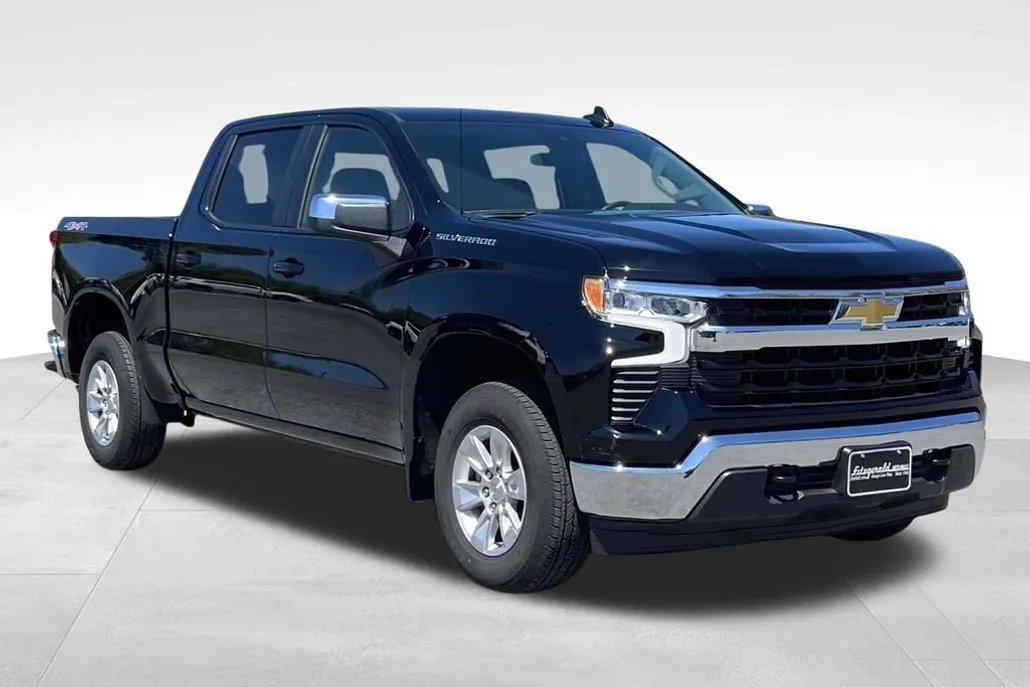 2025 Chevrolet Silverado 1500 LT photo 1
