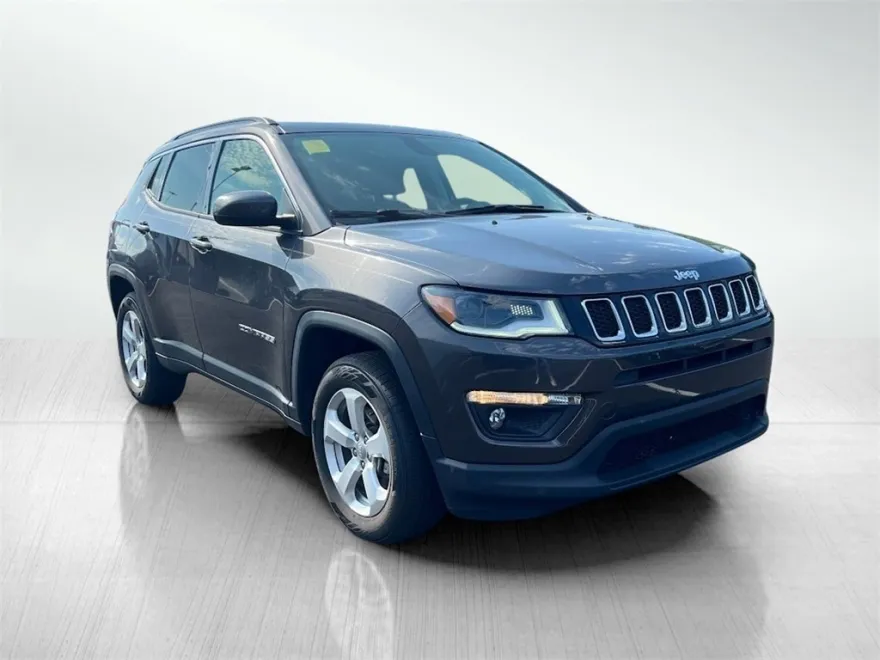 2020 Jeep Compass Latitude photo 1