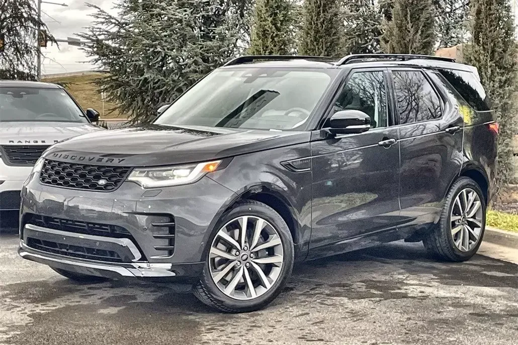 2025 Land Rover Discovery SE photo 1