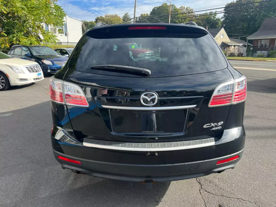 2011 Mazda CX-9 Touring photo 1