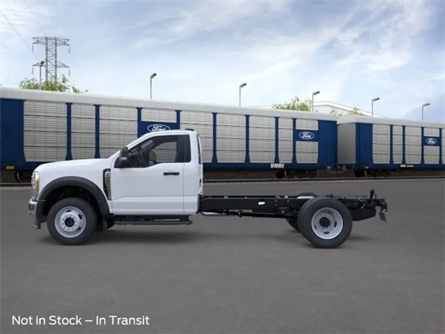 2026 Ford F-550 photo 1