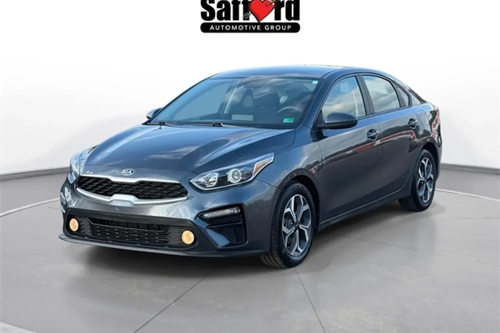 2021 Kia Forte LXS photo 1