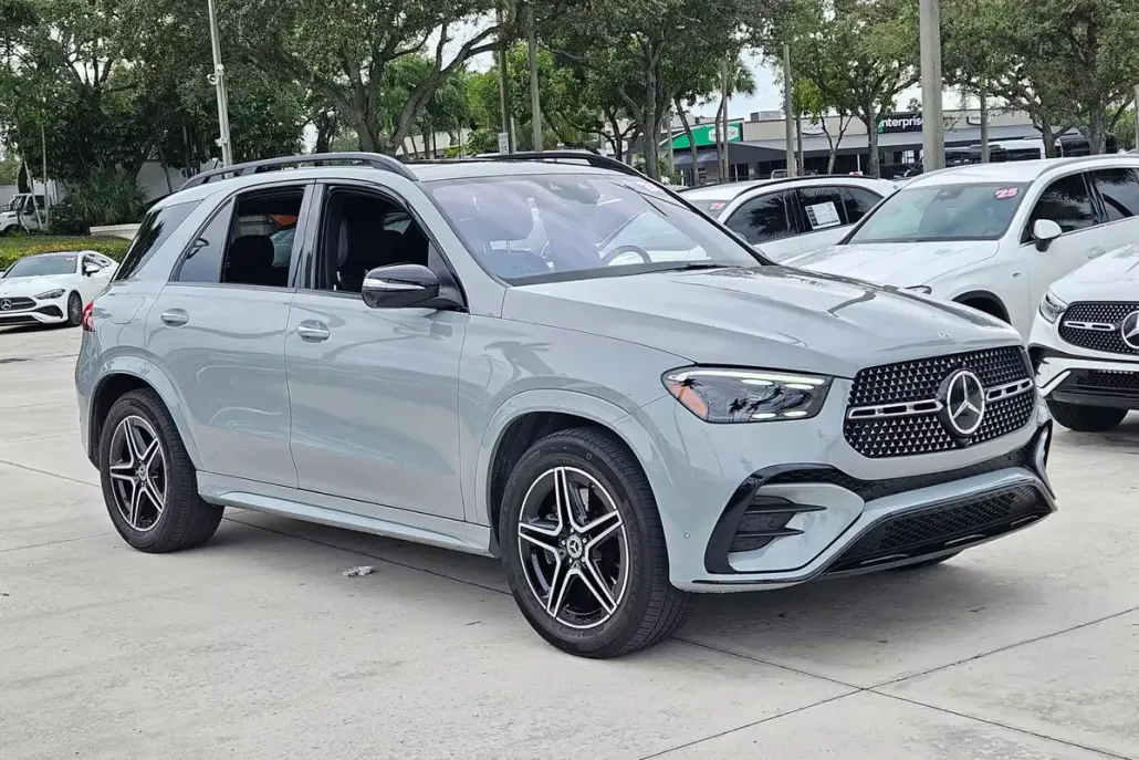 2024 Mercedes Benz GLE 4MATIC photo 1