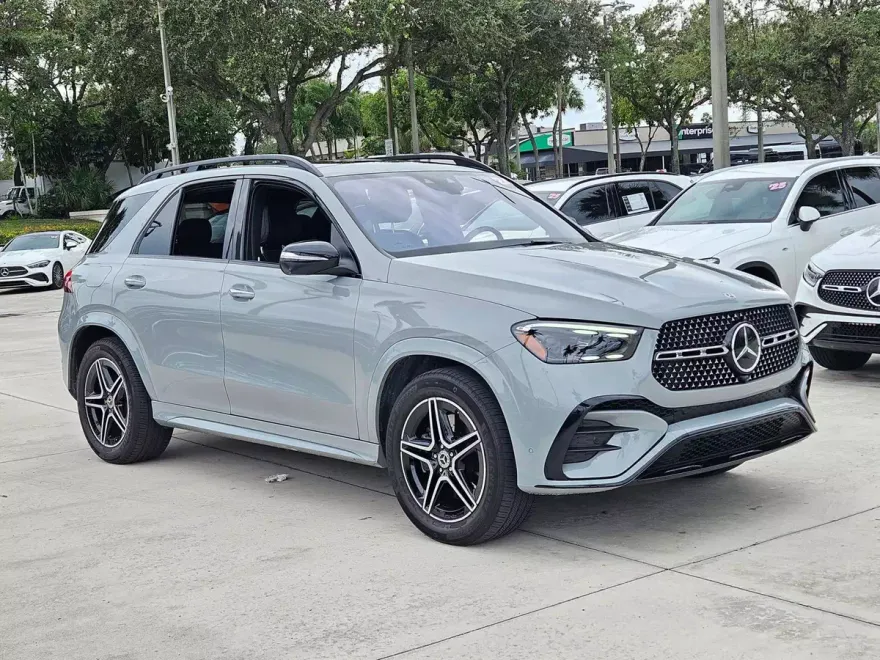 2024 Mercedes Benz GLE 4MATIC photo 1