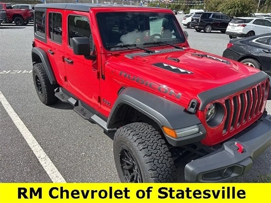 2023 Jeep Wrangler Rubicon photo 1