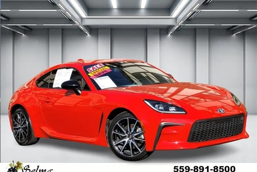 2024 Toyota GR86 Base photo 1
